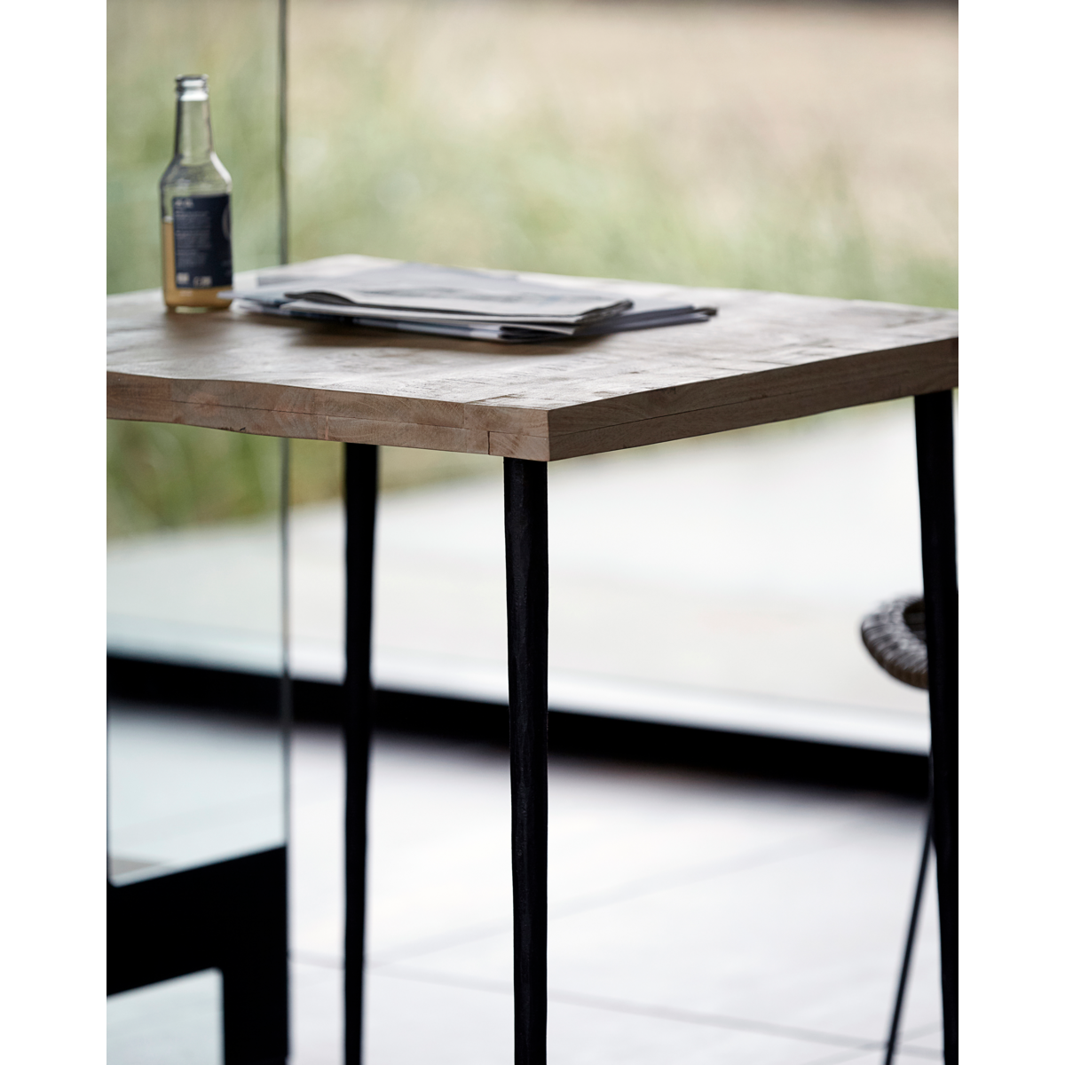 Table, hdslated, iron