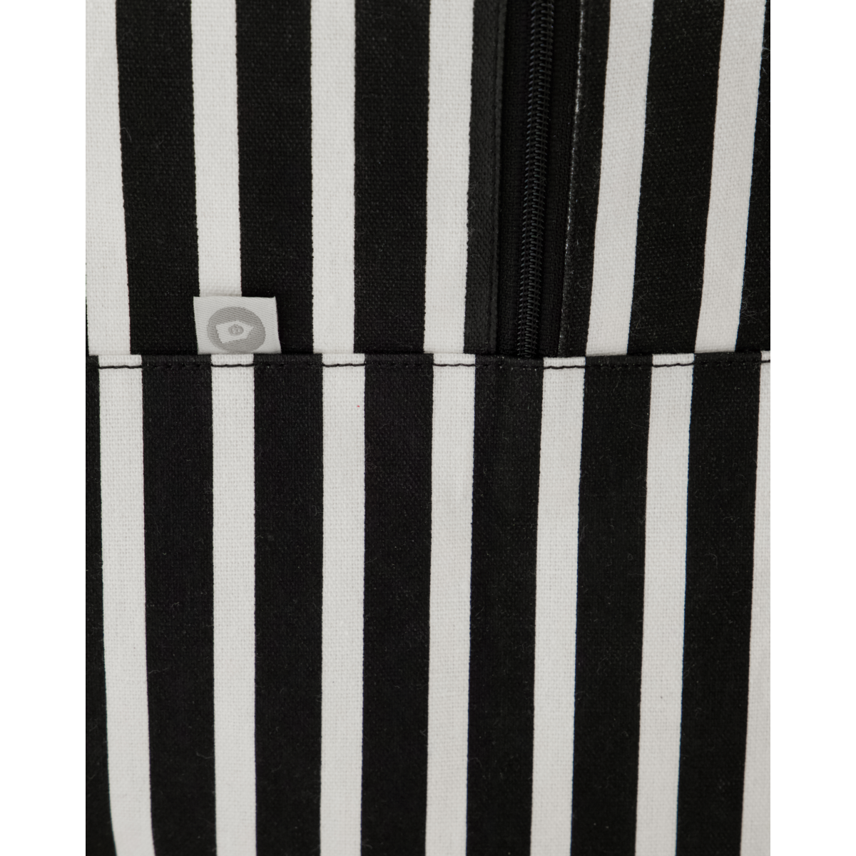 Storage, Hdleaf, Black; Raw White