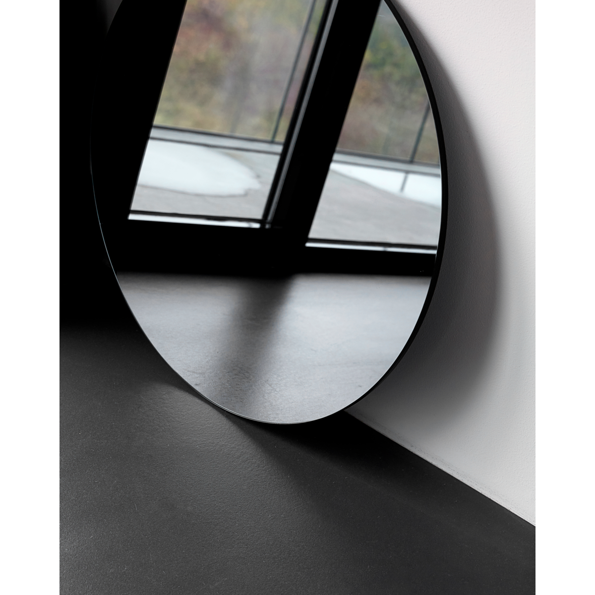 Mirror, HDWalls, Grey