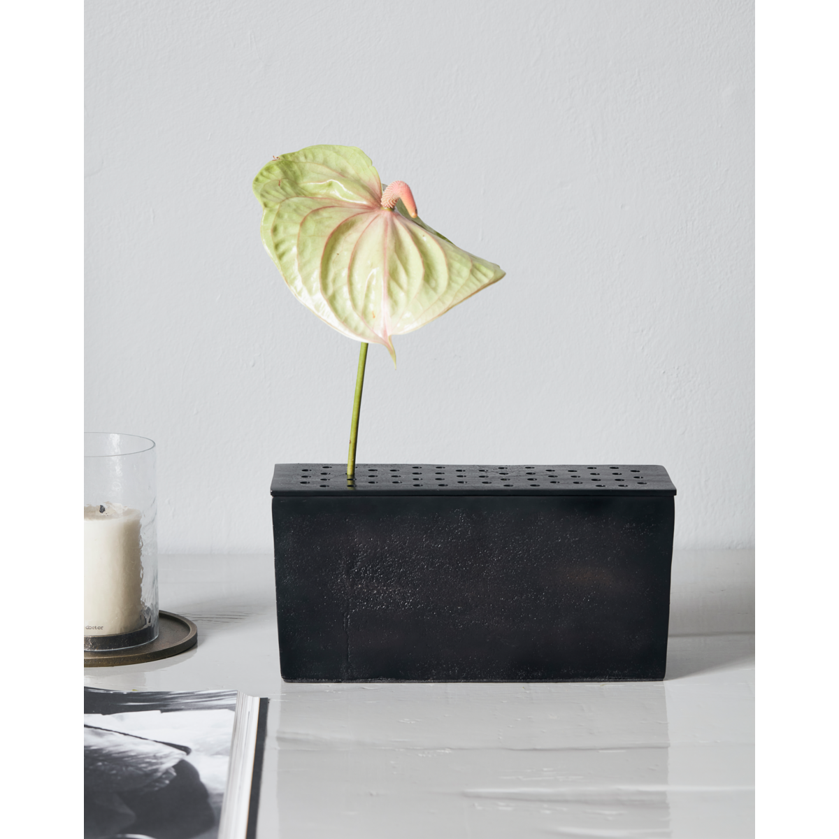 Vase, hdflow, browned brass