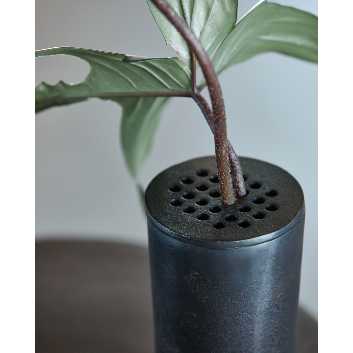 Vase, hdflow, browned brass