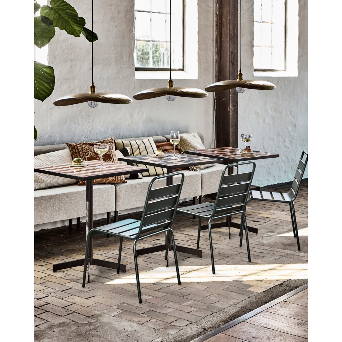 Cafe table, hdgeometric, brown; blue