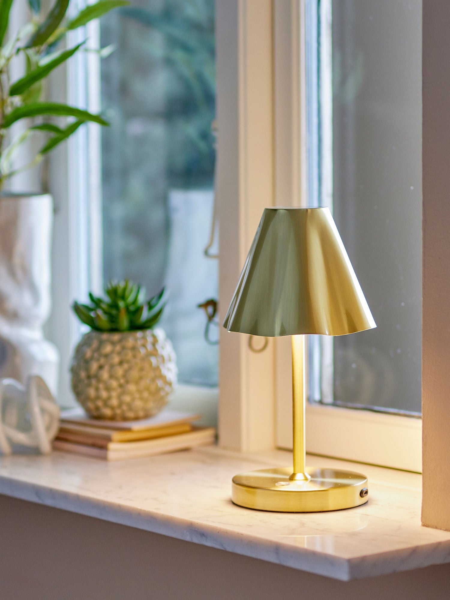 Bloomingville lianna portable lamp, rechargeable, brass, metal