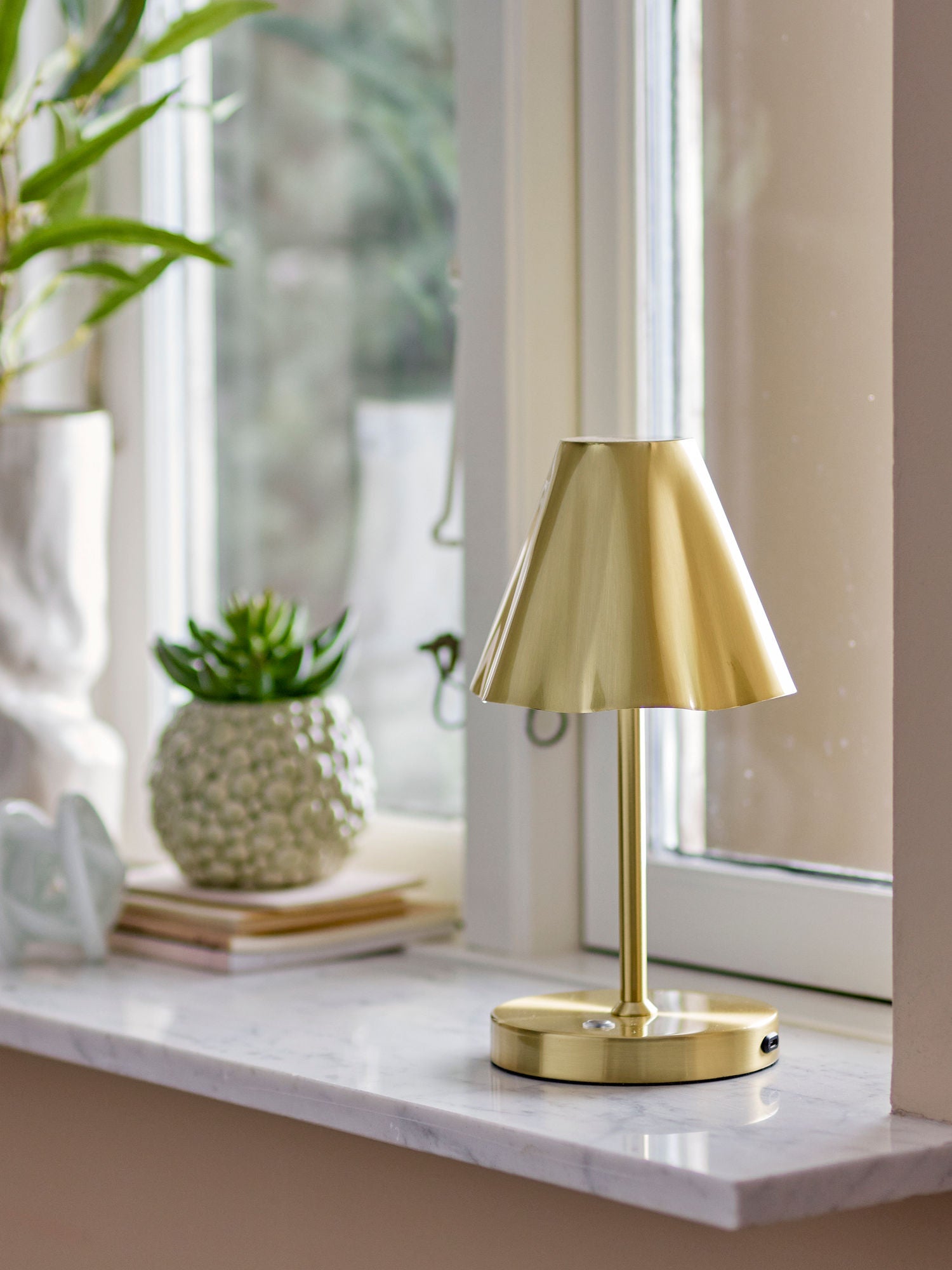 Bloomingville lianna portable lamp, rechargeable, brass, metal