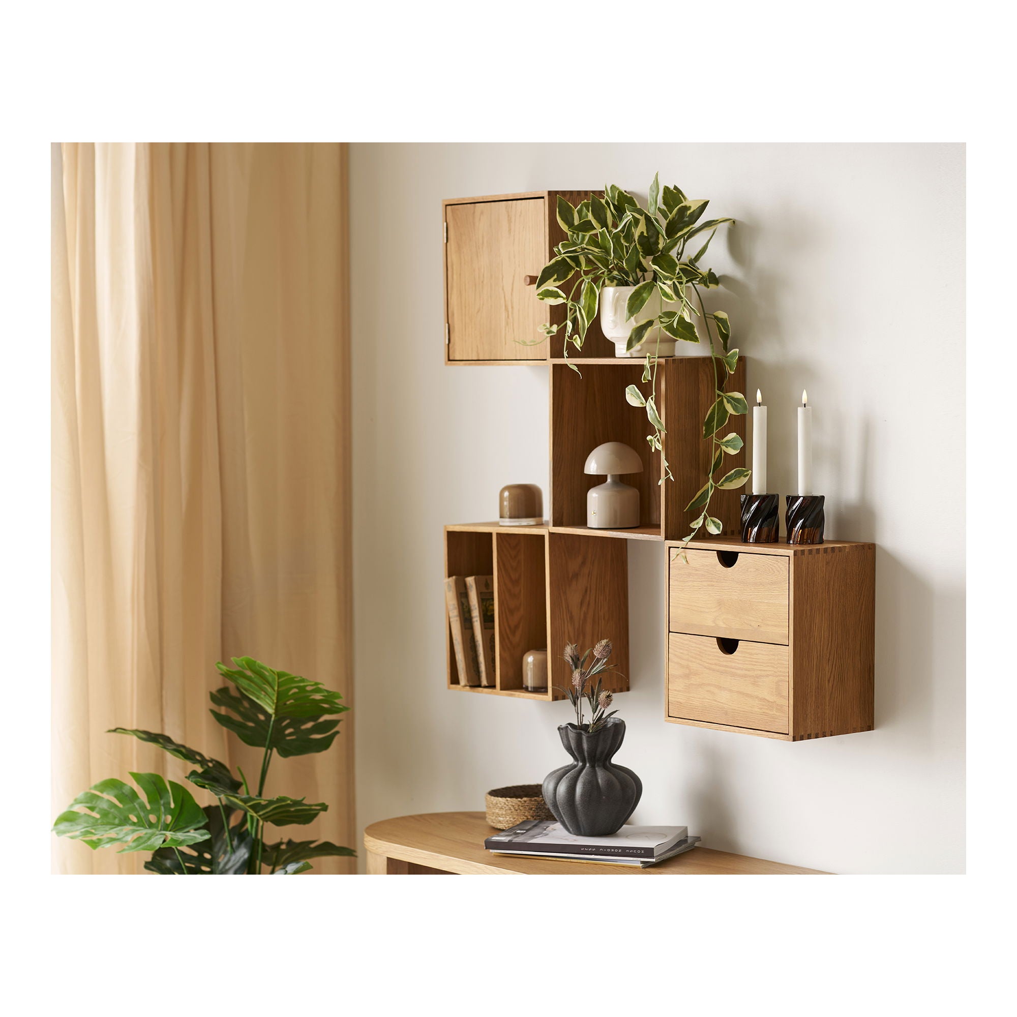 Townsville Wall Shelf with Train - Wall Shelf With Train, Oak 18x30x30 cm