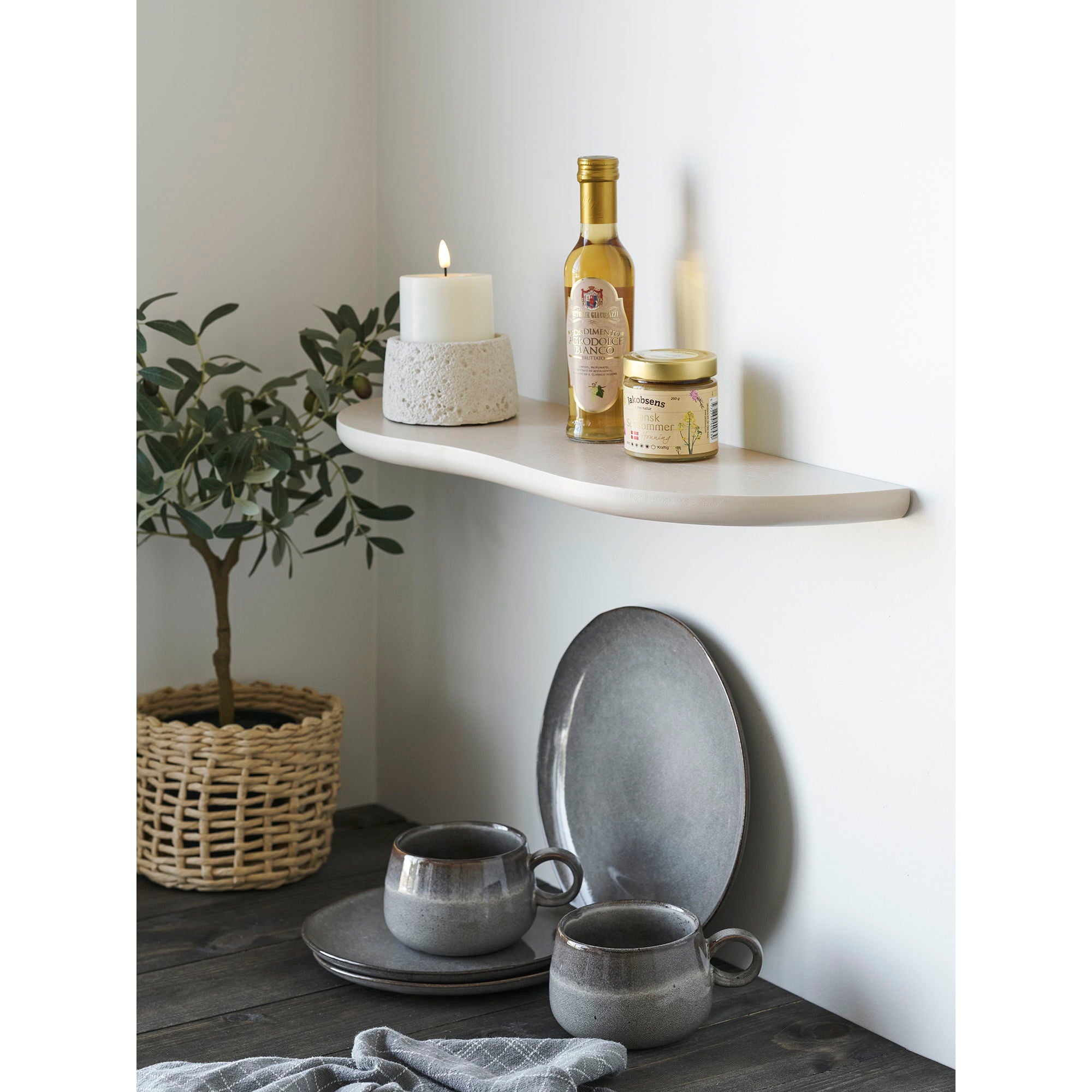 Botta wall shelf - wall shelf, beige 57x19x2.5 cm