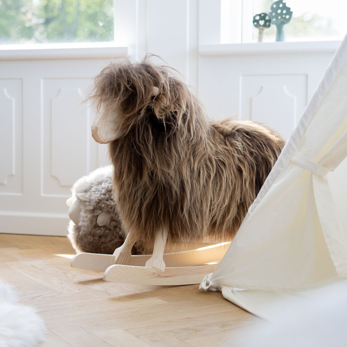 Manray Povl Kjer Design | Gotland Lambskin | Large L85xW25xH60 cm