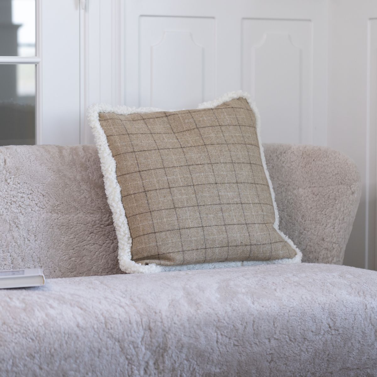 Checked Collection | Wool pillow | Short-haired | 52x52 cm