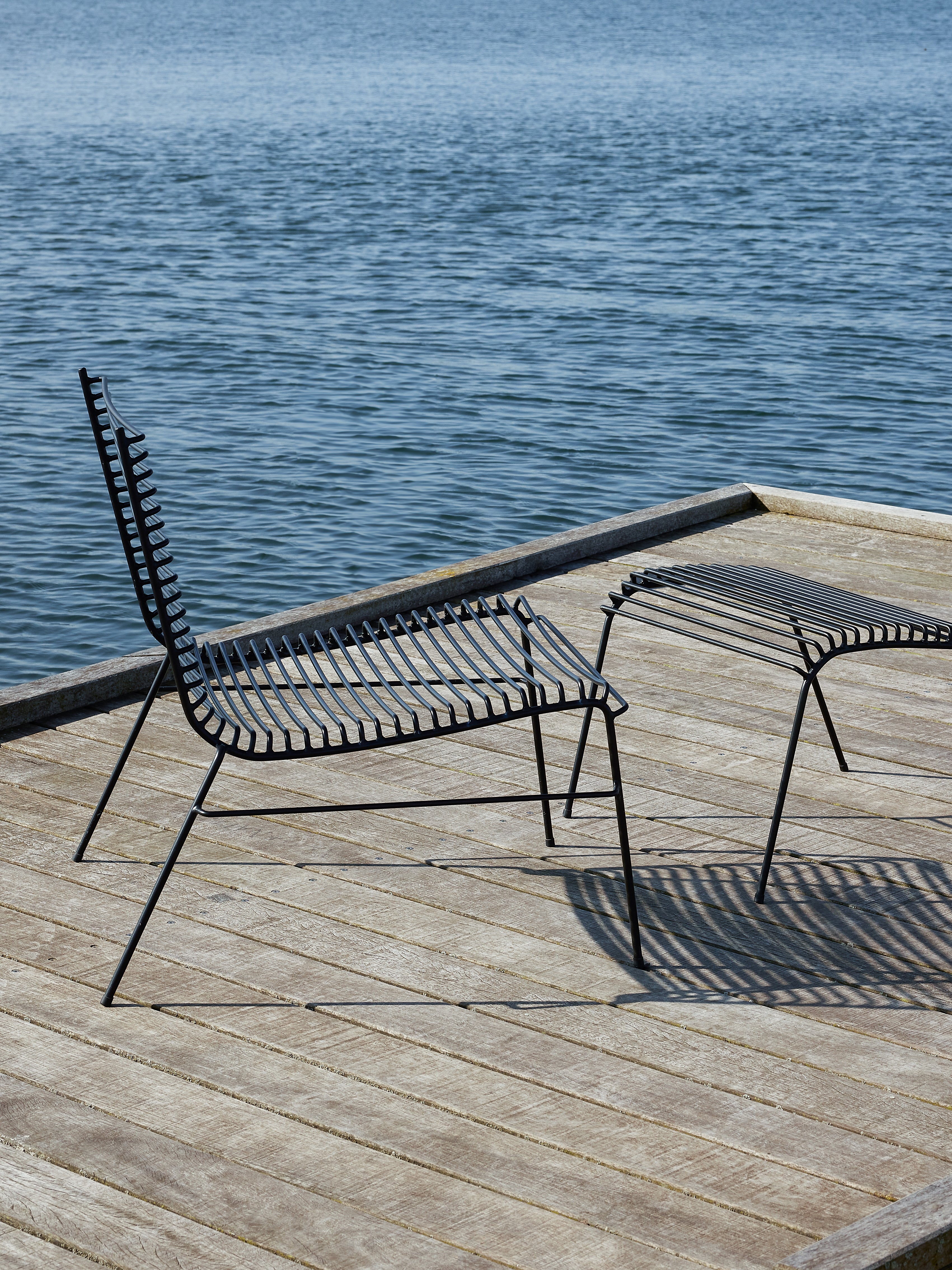 String Lounge Chair Black - 57x75xh80cm