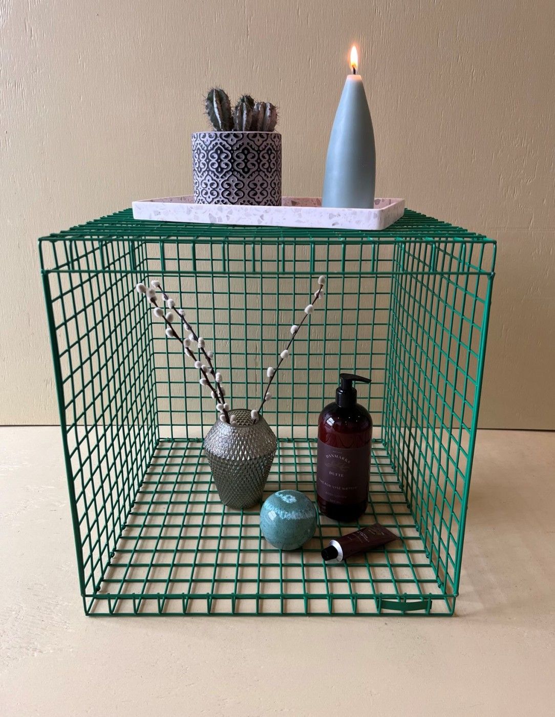 Kalager Design Wire Cubic, Signal Green