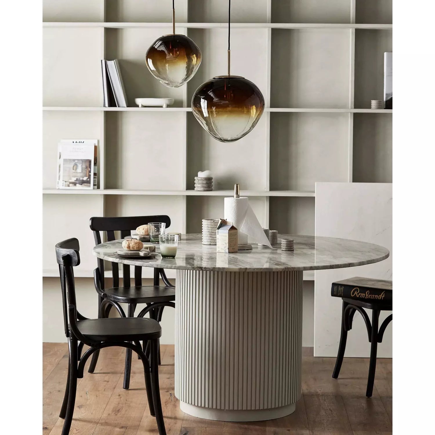 Erie round dining table in wood and marble - Ø140 cm - raw white, brown, beige