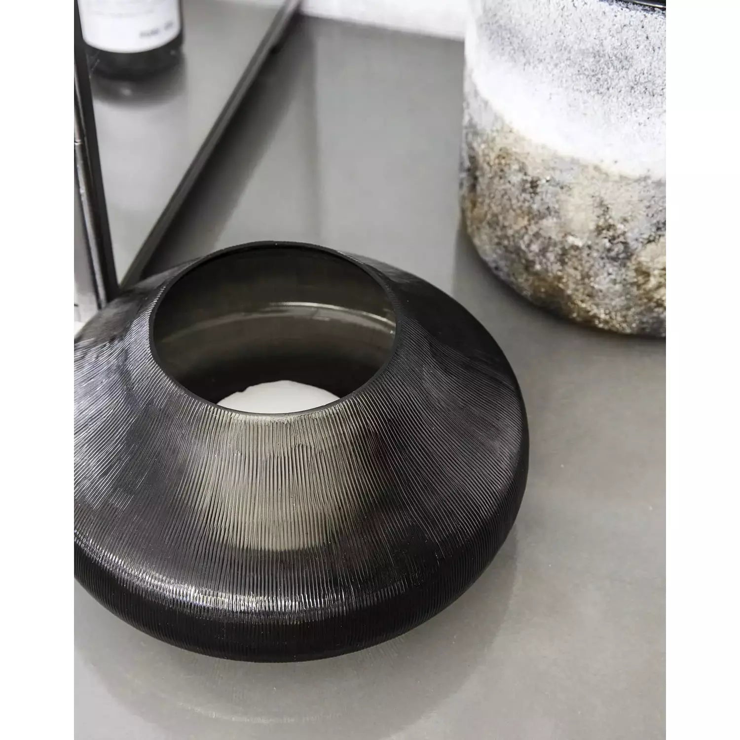 House Doctor - Lysestage chub brown Ø16.5 x h8cm - House Doctor - DesignGaragen.dk