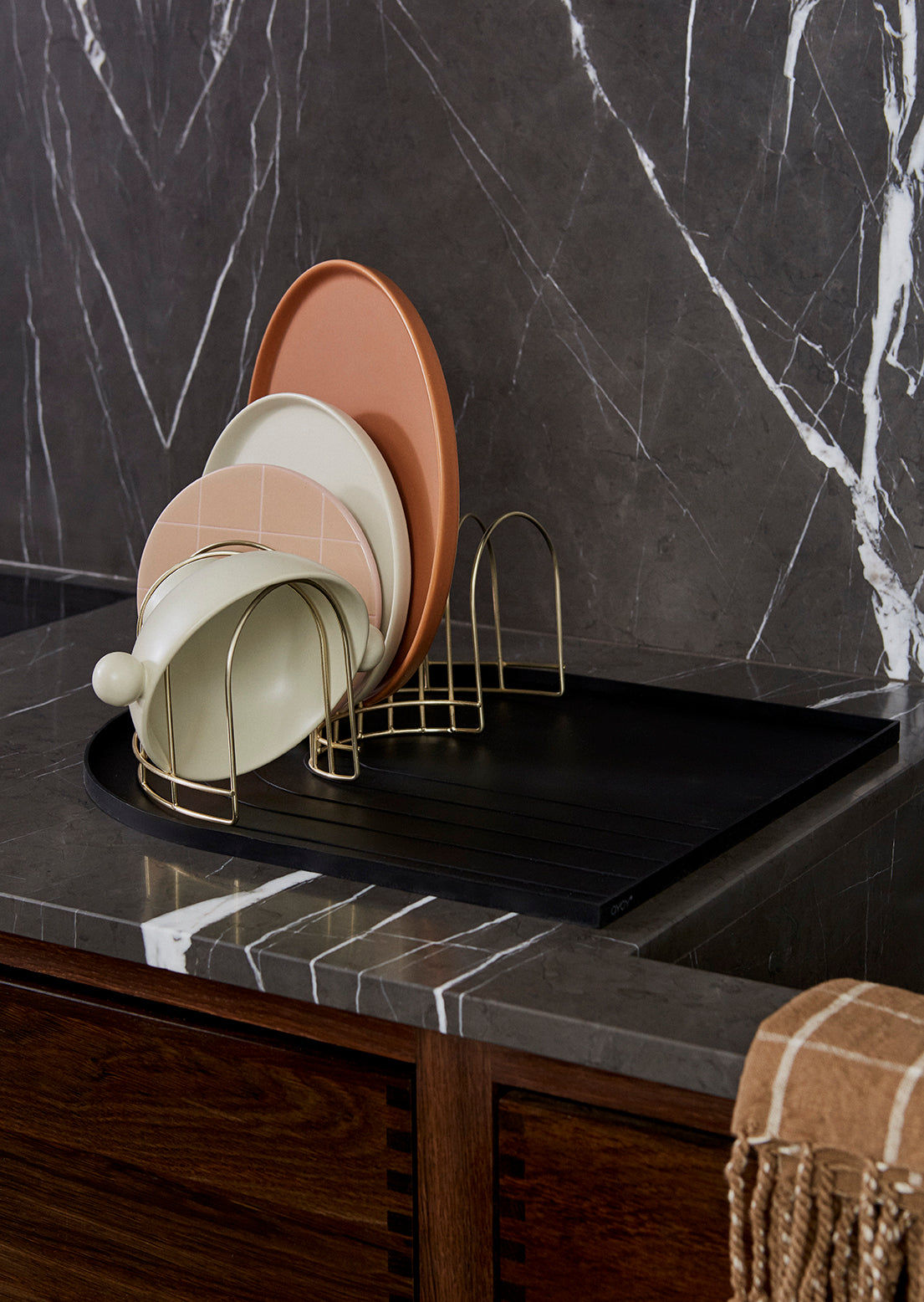 OYOY LIVING Dishwashing rack - brass