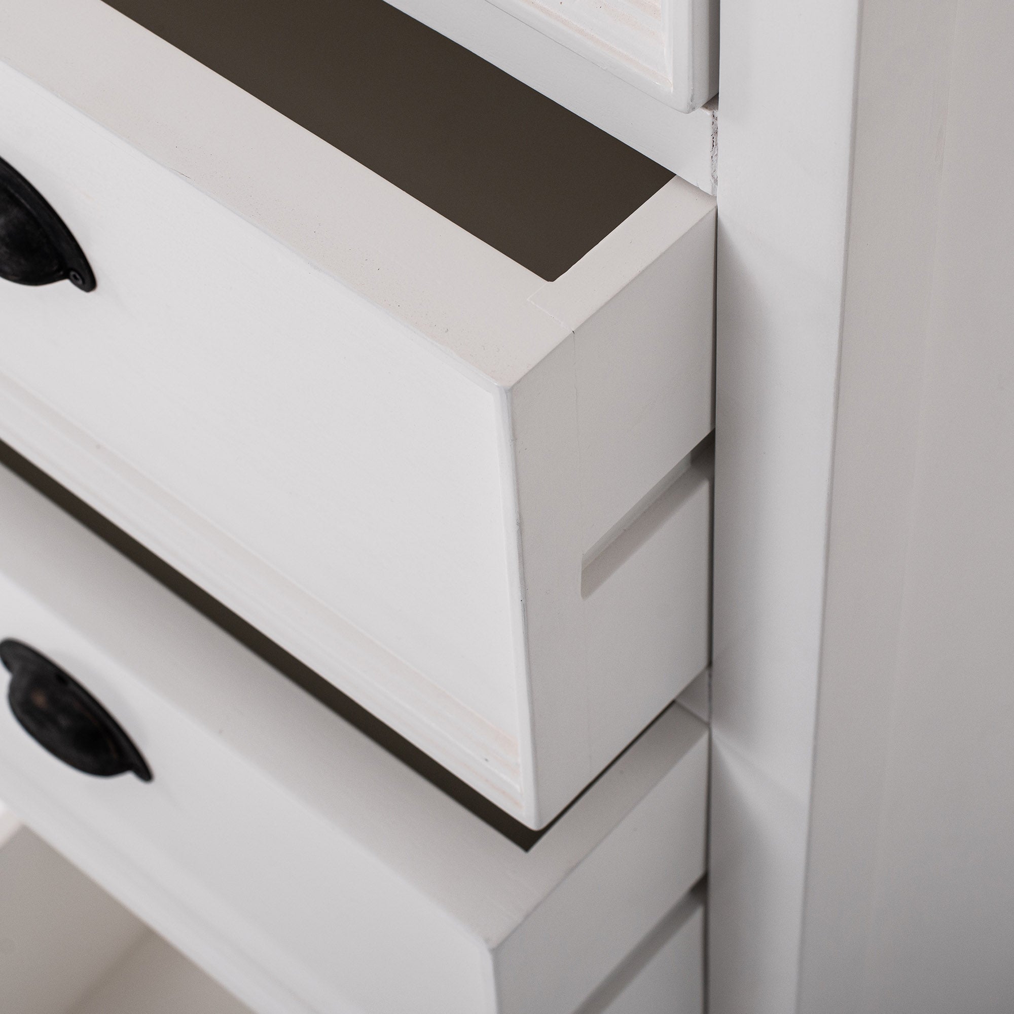 Halifax Grand Smal Kommode med skuffer - NovaSolo - DesignGaragen.dk