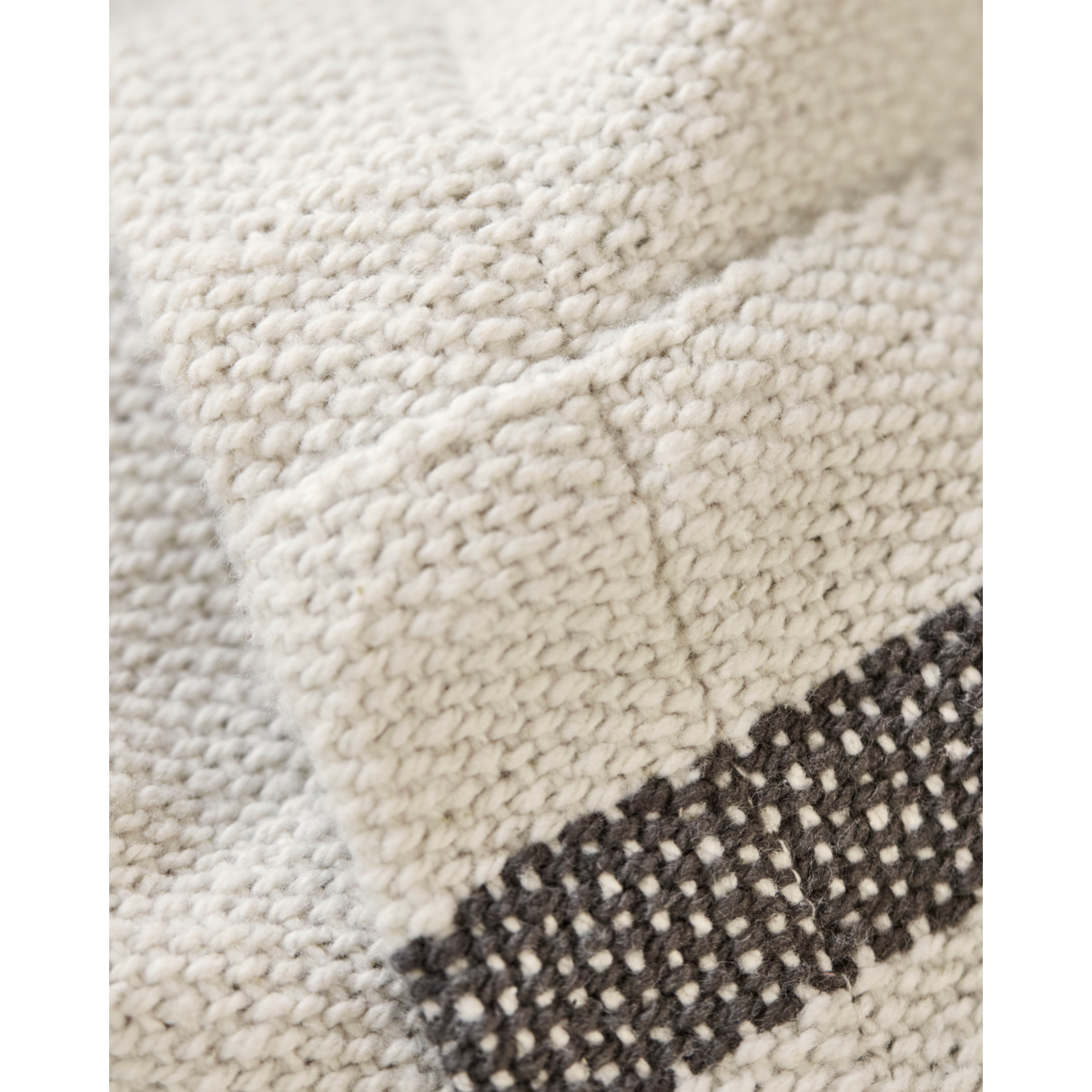 Bedspread, hdnula, dark brown