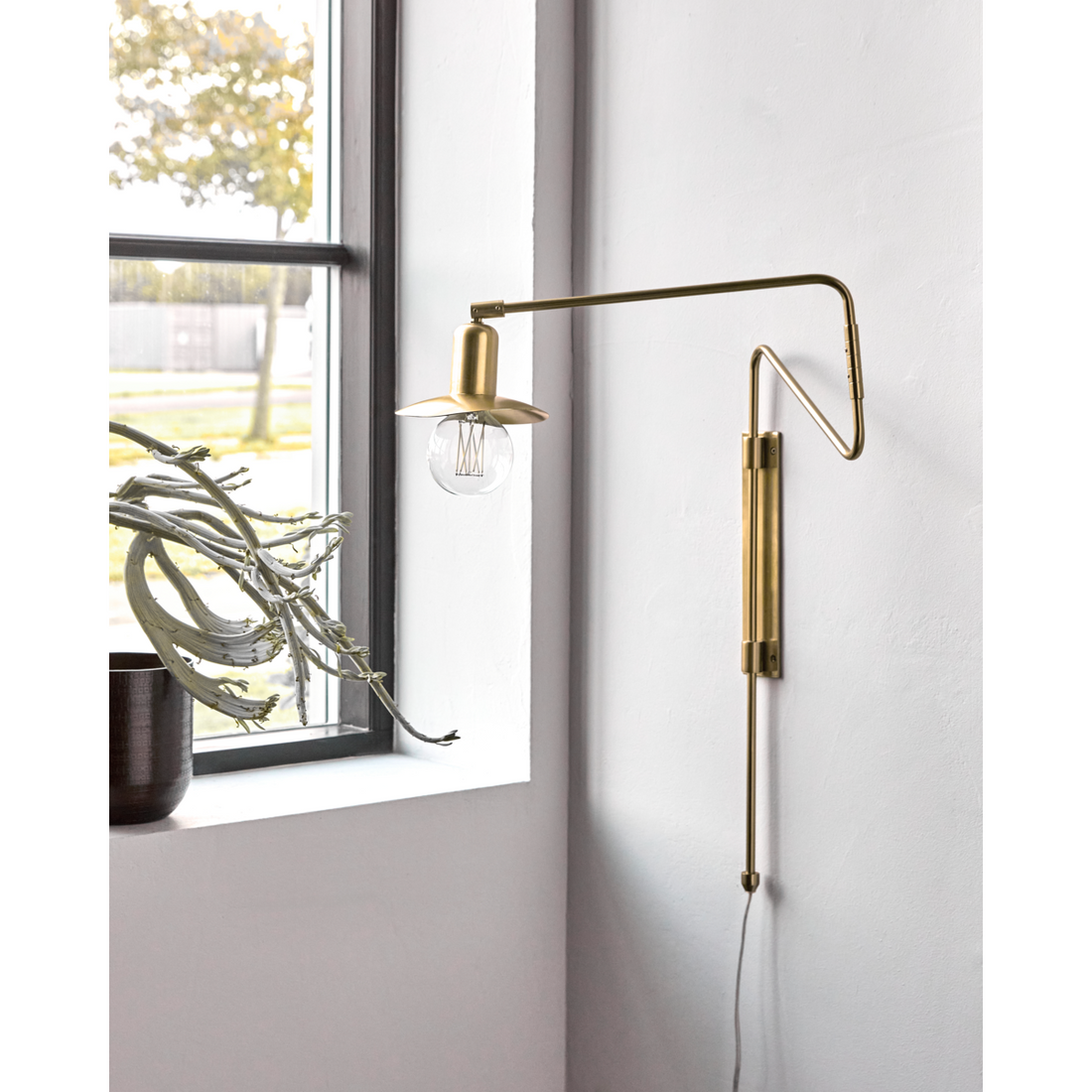 Wall lamp, HDSWing, brass