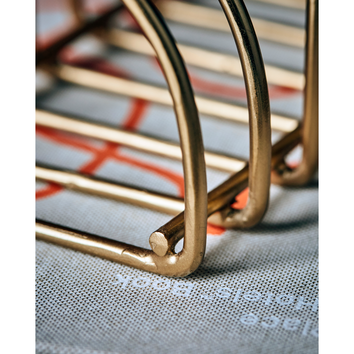 Document holder, HDPampi, Golden