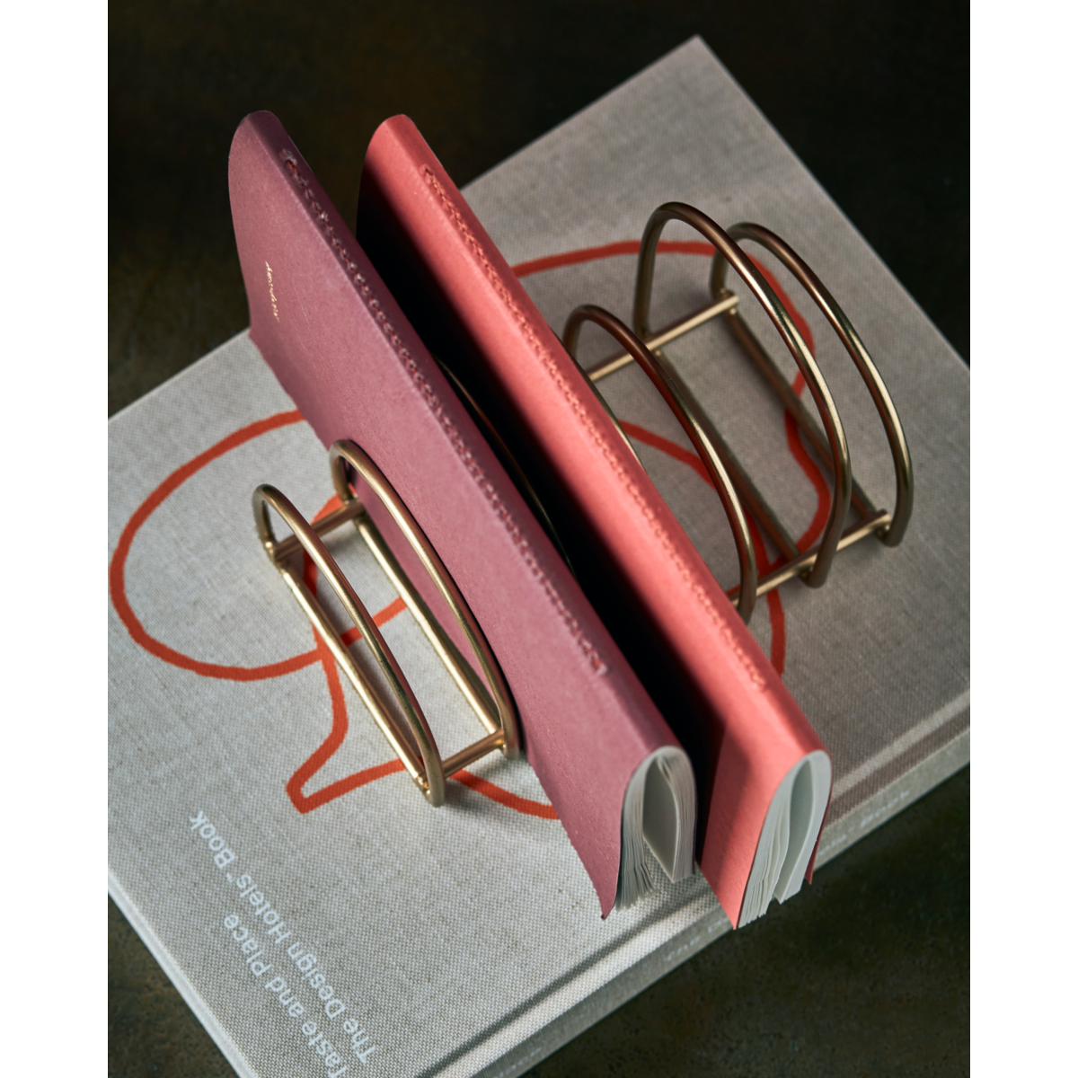 Document holder, HDPampi, Golden