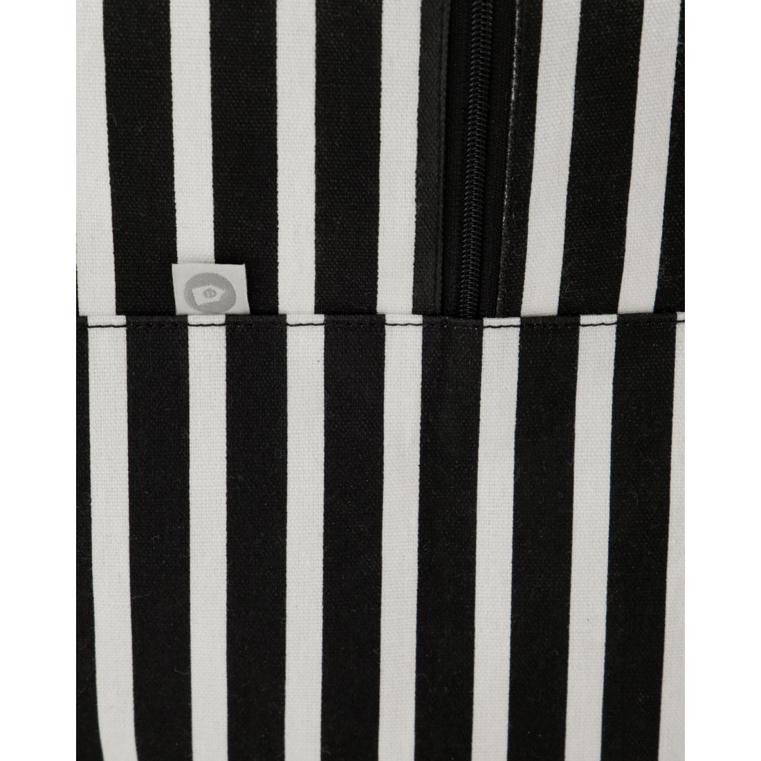 Storage, Hdleaf, Black; Raw White