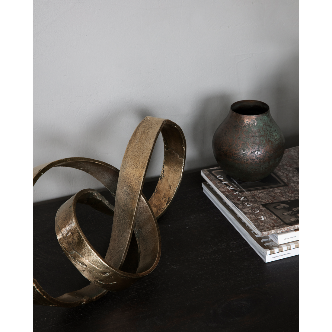 Sculpture, Hdnauji, brass finish