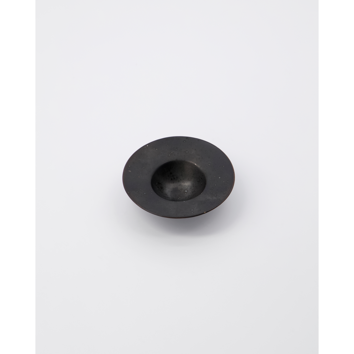 Egg cup, hdpion, black; brown