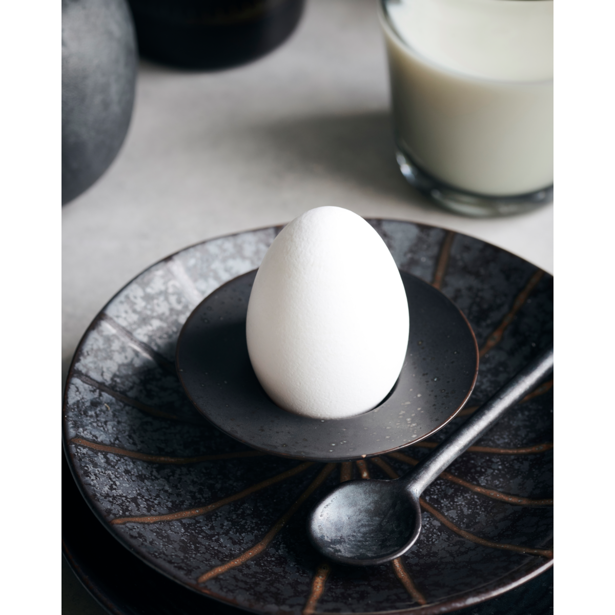 Egg cup, hdpion, black; brown