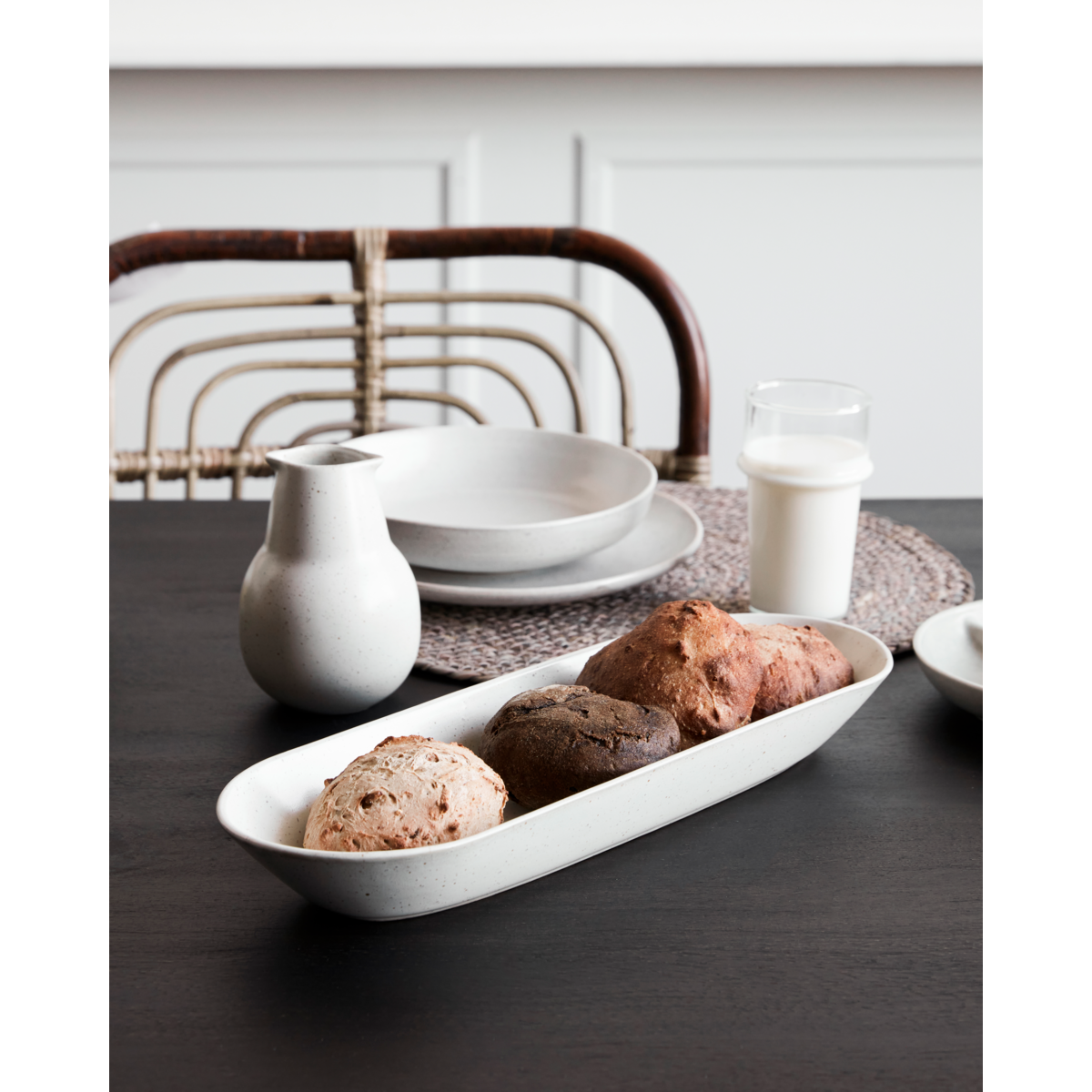 Serving dish, hdpion, gray; white