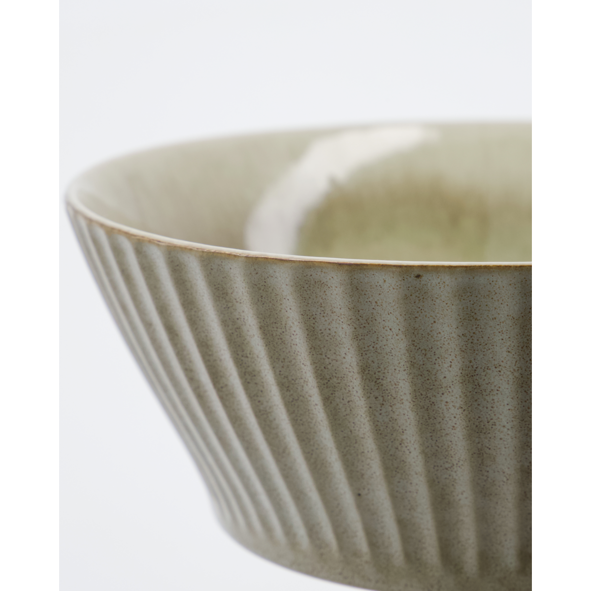 Bowl, hdpleat, gray; brown