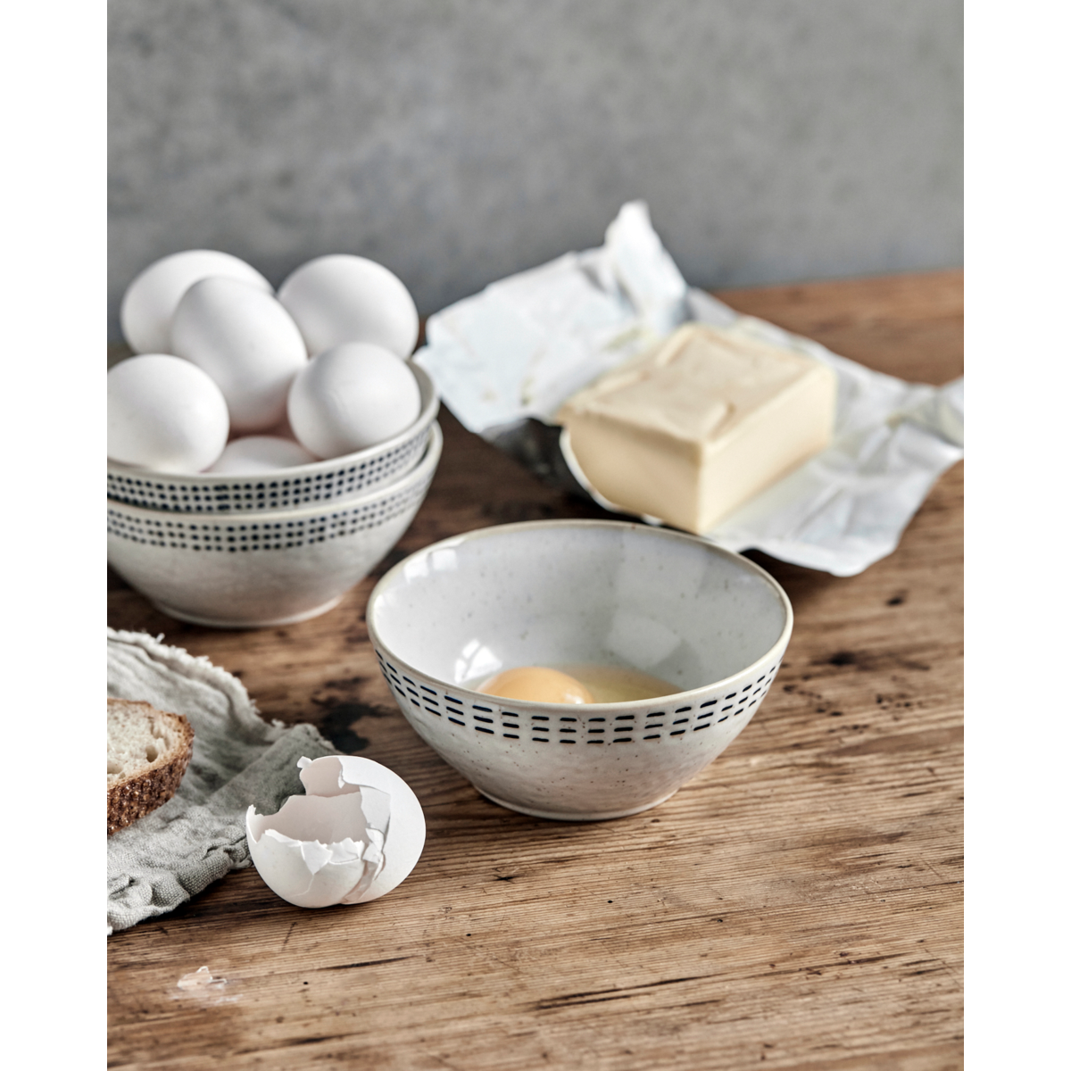 Bowl, hdstich, raw white