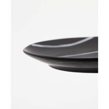 Plate, hdline, black; brown