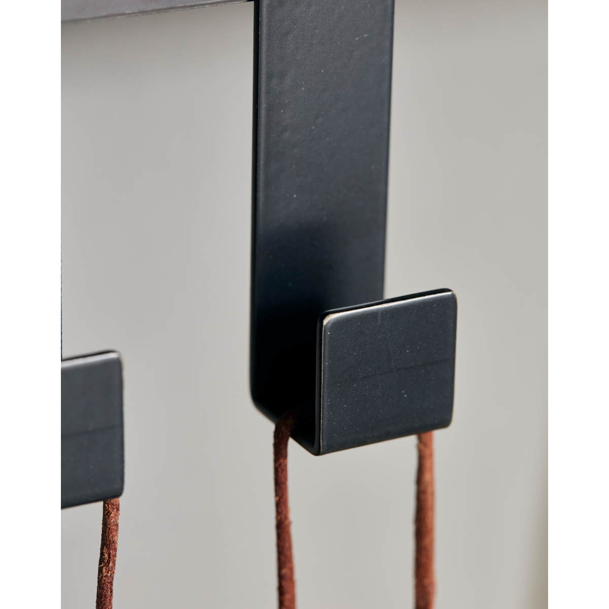 Wall shelf, Hdfari, black