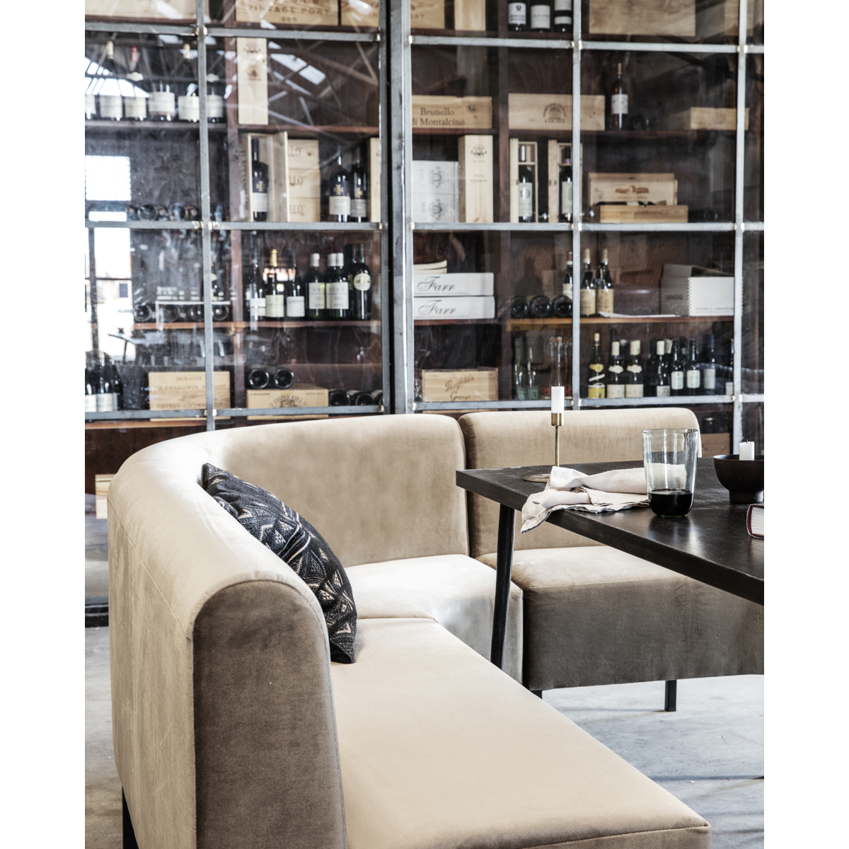 Sofa, HD2 SEATER, TRUE