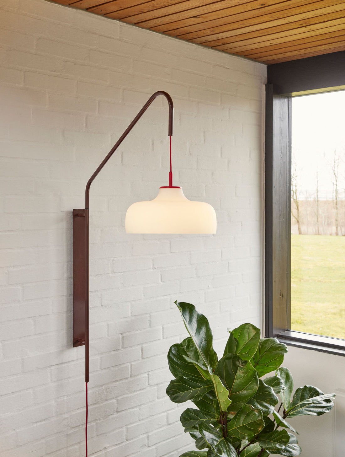 Current Wall lamp Red - 71x30xh111cm, E27