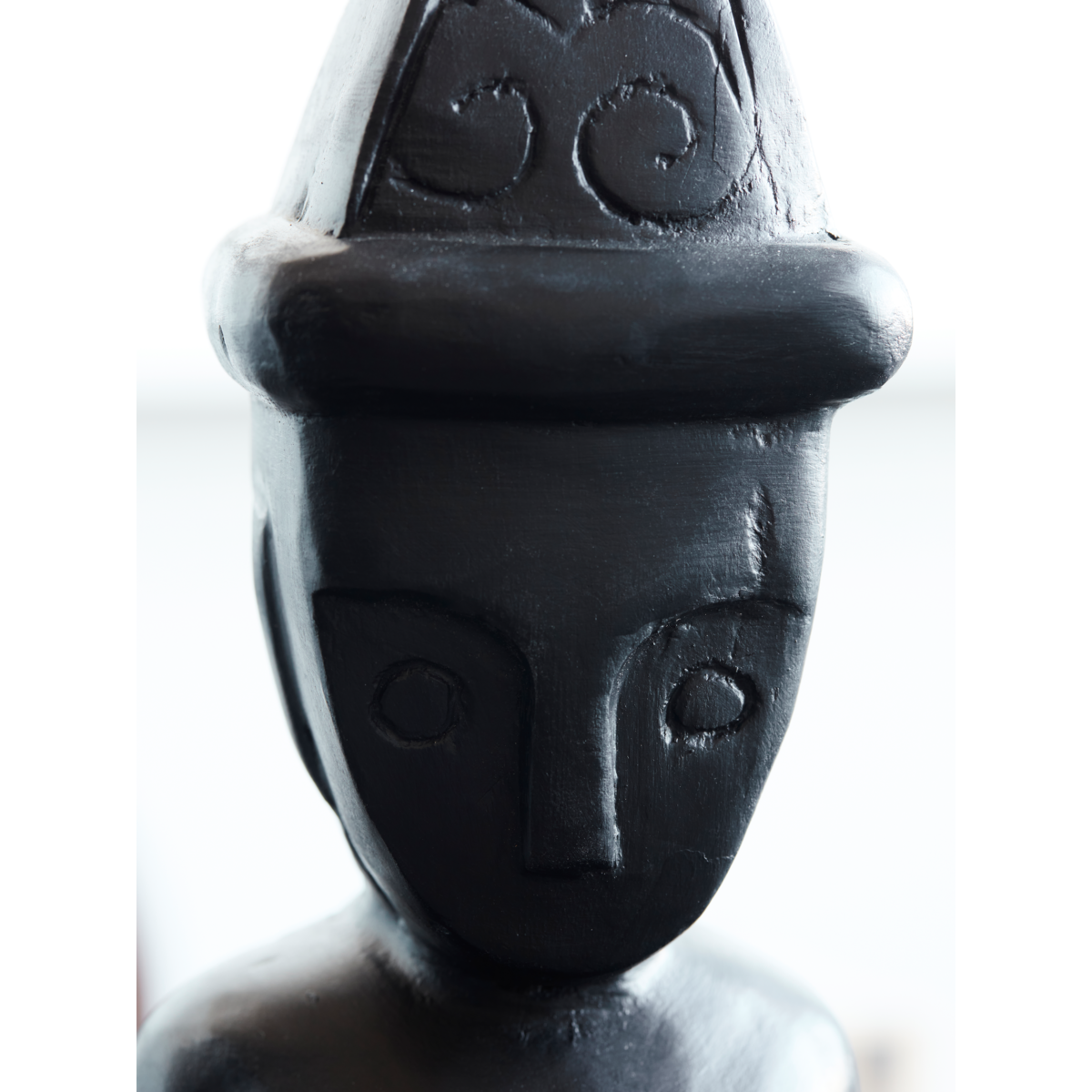 Artwork, hdtwo sitting, black