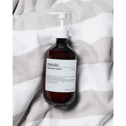 Moisturising shampoo, brown