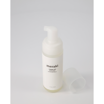 Cleansing foam, white