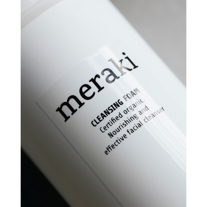 Cleansing foam, white