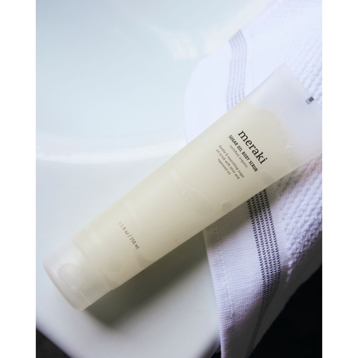 Sugar oil body scrub, white