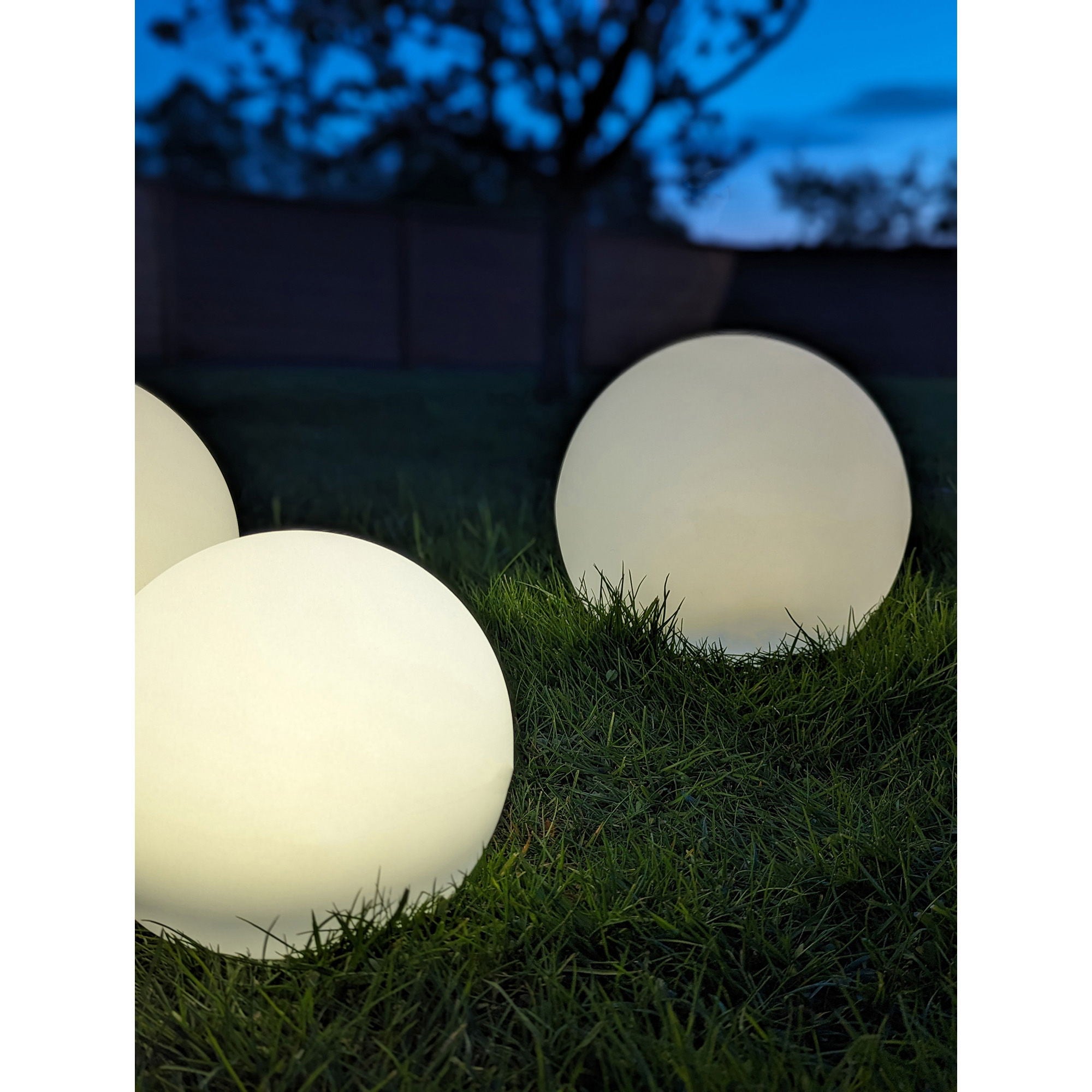 Lamp, white, integrated solar cell&lt;br&gt;Ø25 cm