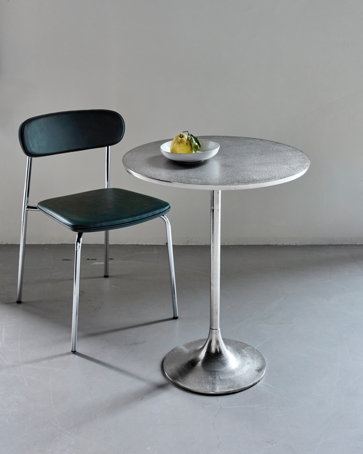 Dining table, HDPan, Silver finish