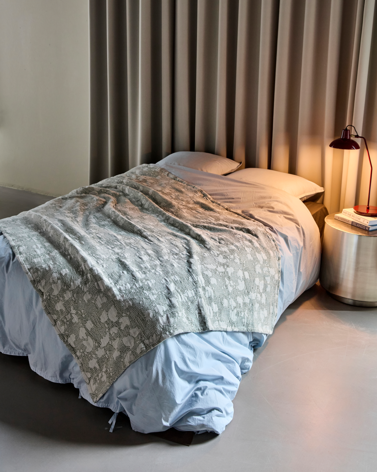 Bedspread, HDMori, Off-white; Khaki-coloured