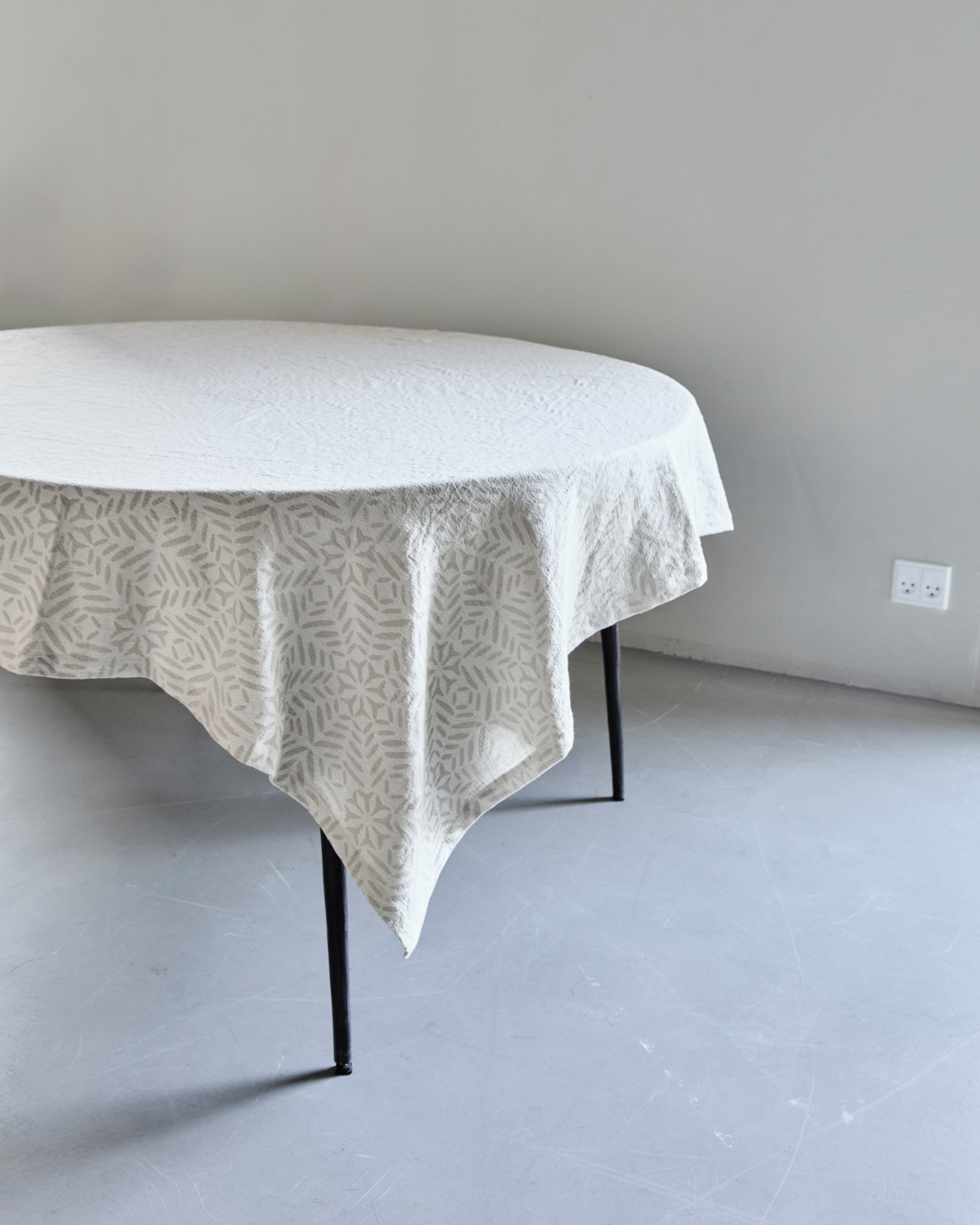 Cloth, HDClip, White; Grey