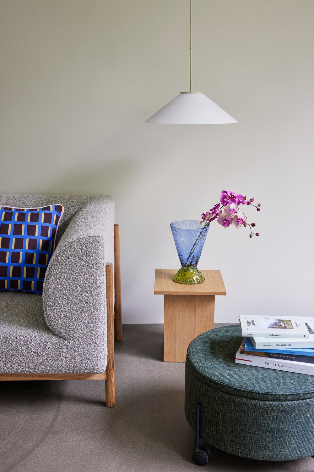 Solid Pendant White/Sand - ø44xh34cm, E27