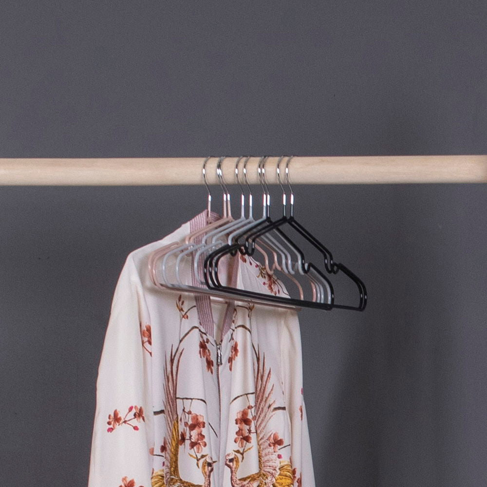 Display, metal hangers with coating, 80 sets
