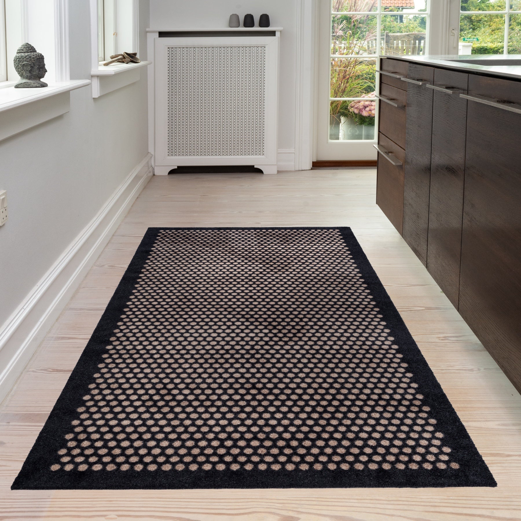 Floor mat 90 x 200 cm - dots/black sand