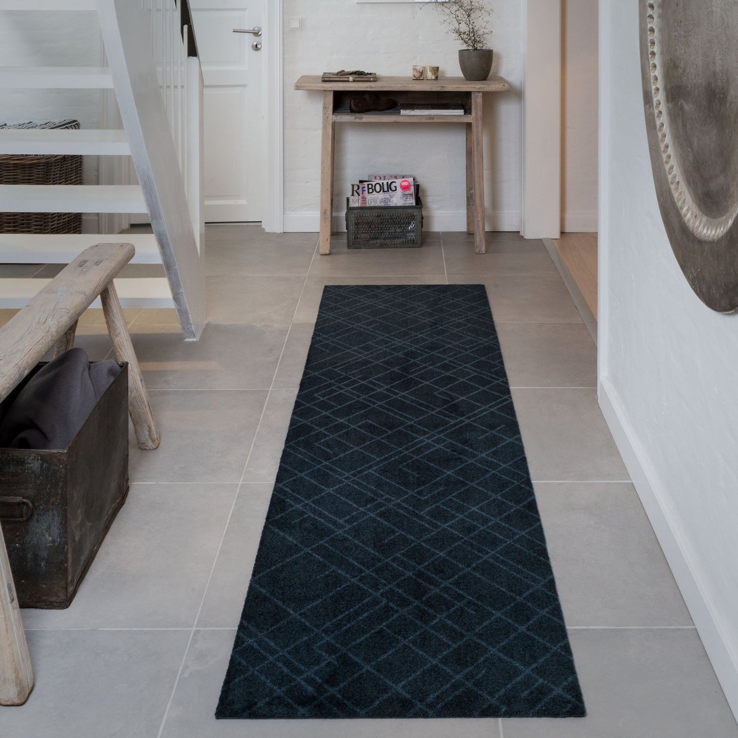 Floor mat 67 x 200 cm lines/dark gray