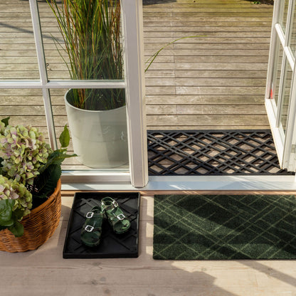 GULVMÅTTE 40 x 60 cm - LINES/DARK GREEN - Tica Copenhagen - DesignGaragen.dk