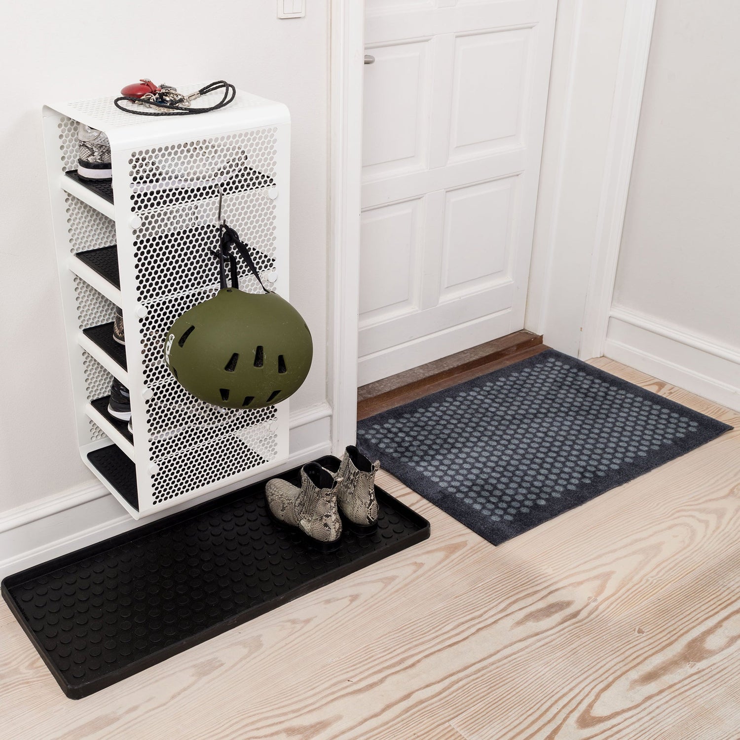 TICA RACK, WALL - LARGE/WHITE - Tica Copenhagen - DesignGaragen.dk