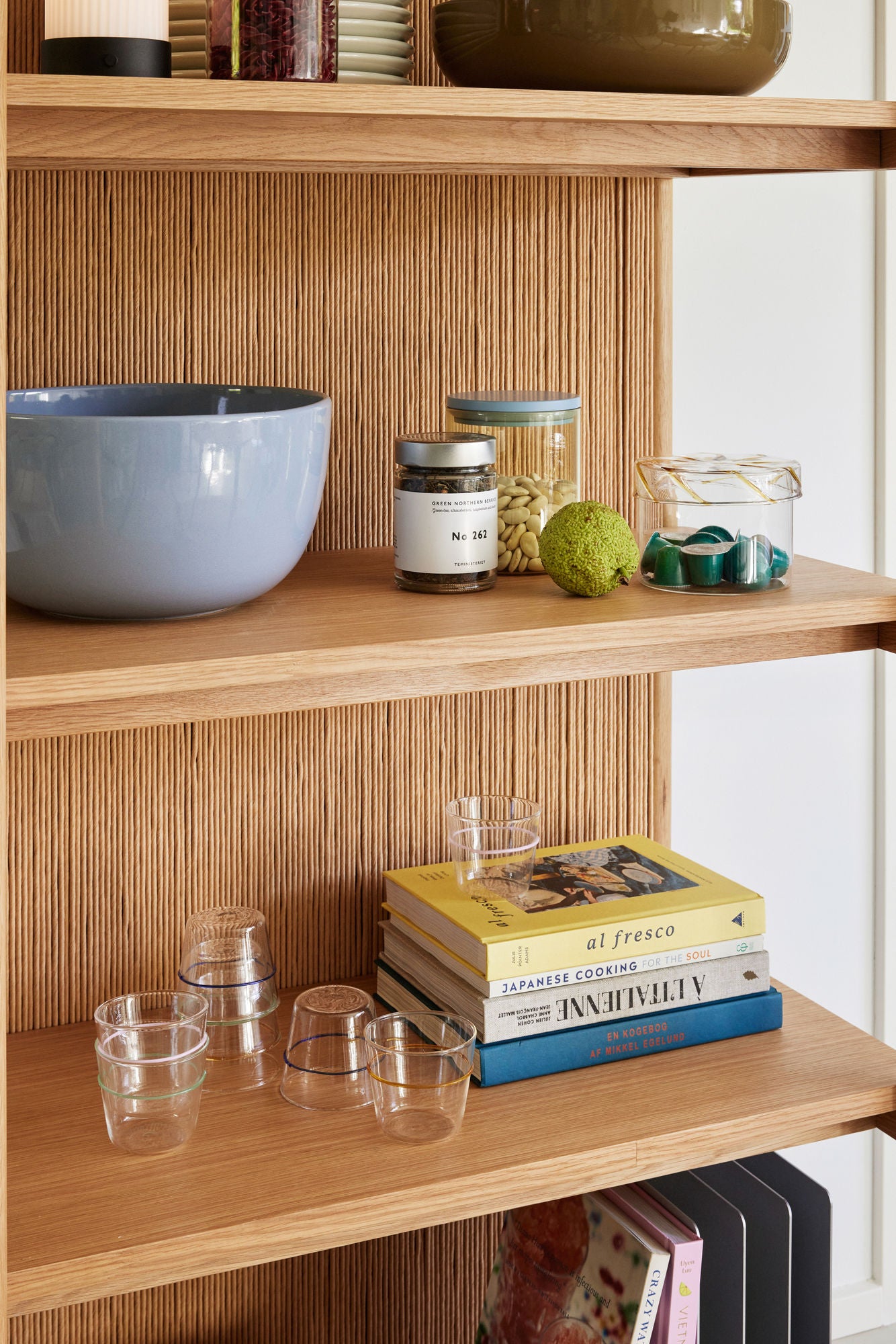 Hübsch orbit drinking glass blue