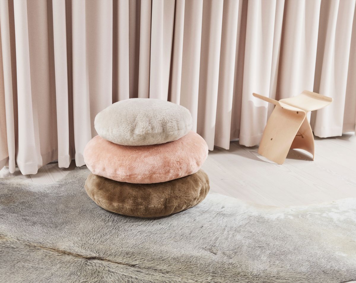 Lambskin cushion | Velvet | Moccasin | Double Sided | Ø45 cm &amp; Ø62 cm